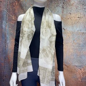 NWT Elegant Cream & Tan Floral Fall  Scarf